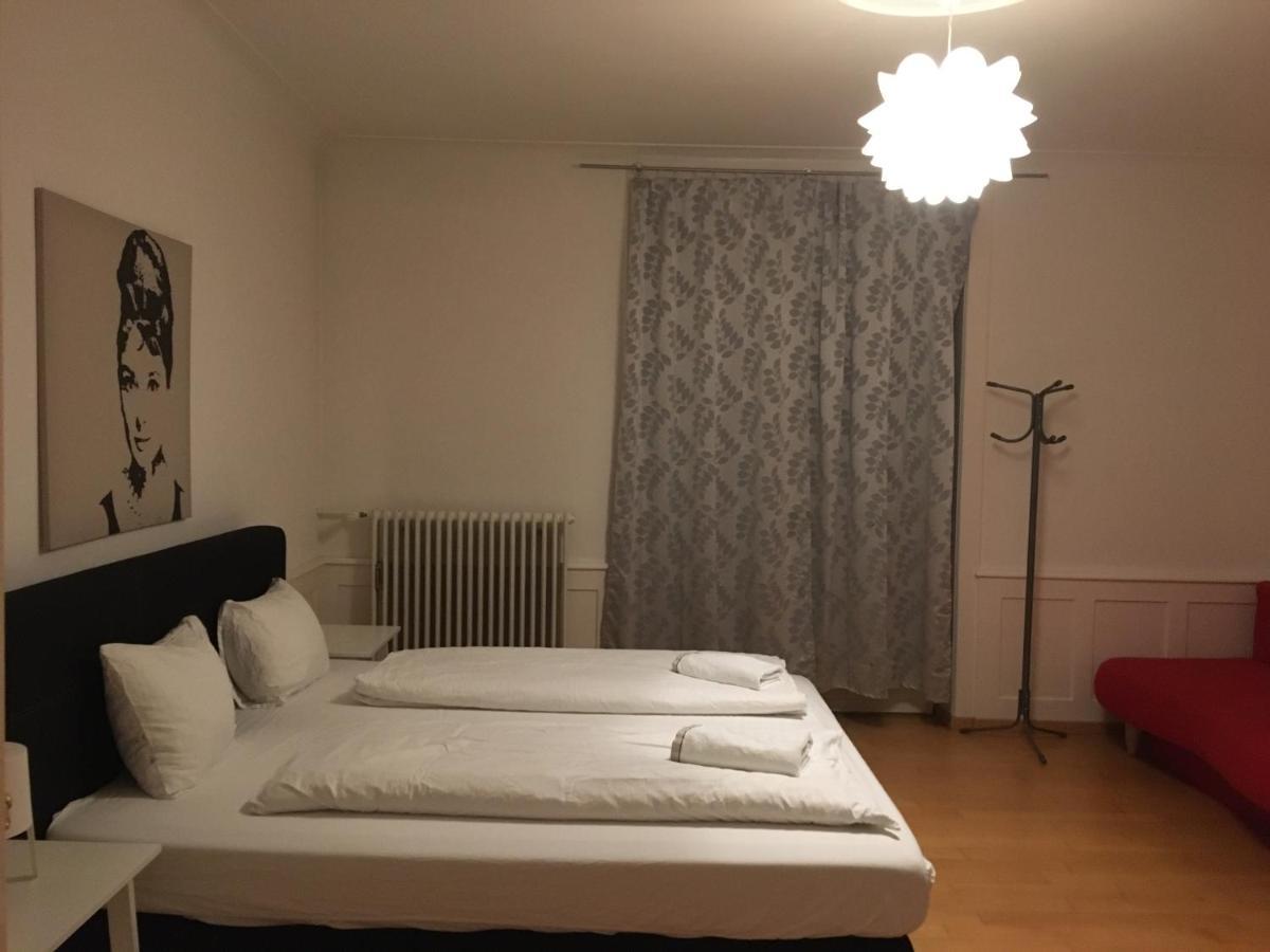 Zuerizimmer Zurich Exterior photo