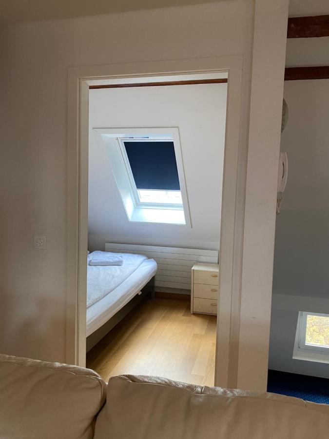 Zuerizimmer Zurich Exterior photo