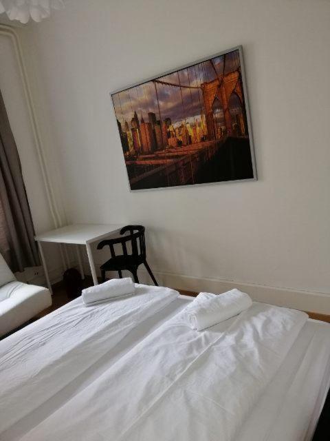Zuerizimmer Zurich Exterior photo