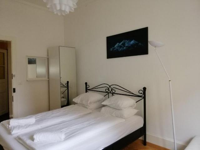 Zuerizimmer Zurich Exterior photo